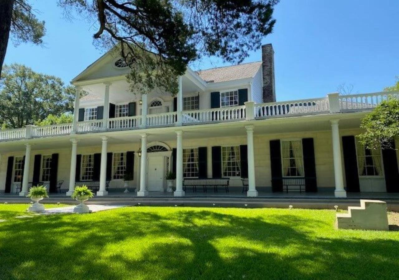 Linden - A Historic Bed And Breakfast Natchez Exterior photo